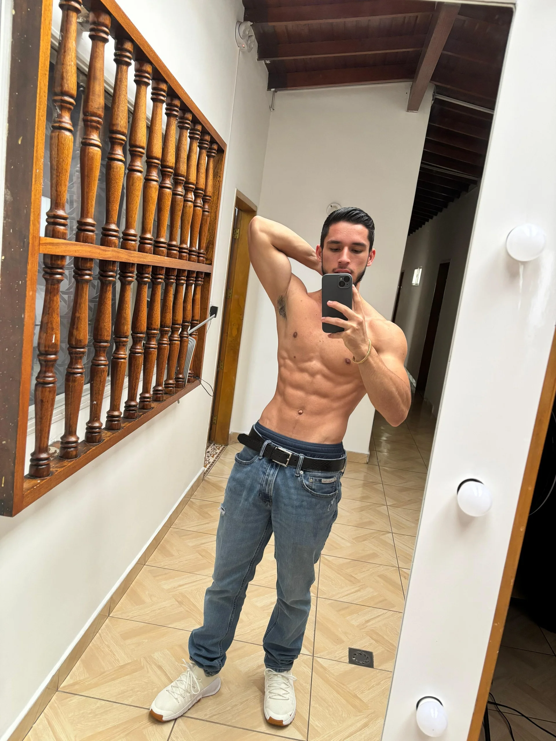 XXX Porn Photo of Nude axel_tone 3