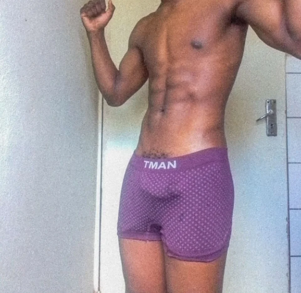 XXX Porn Photo of Nude kingzeei 2