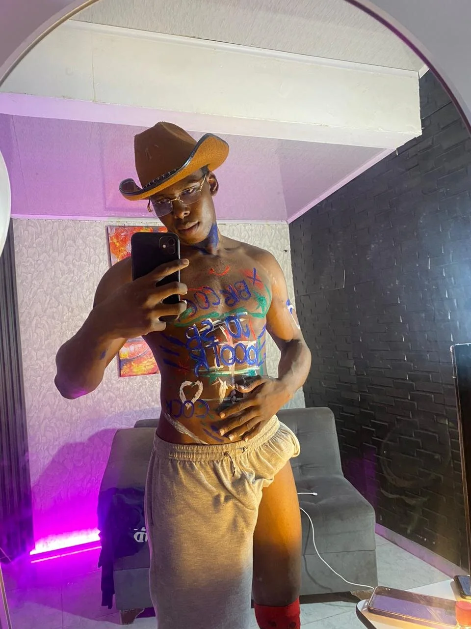 XXX Porn Photo of Nude mike_aly 37