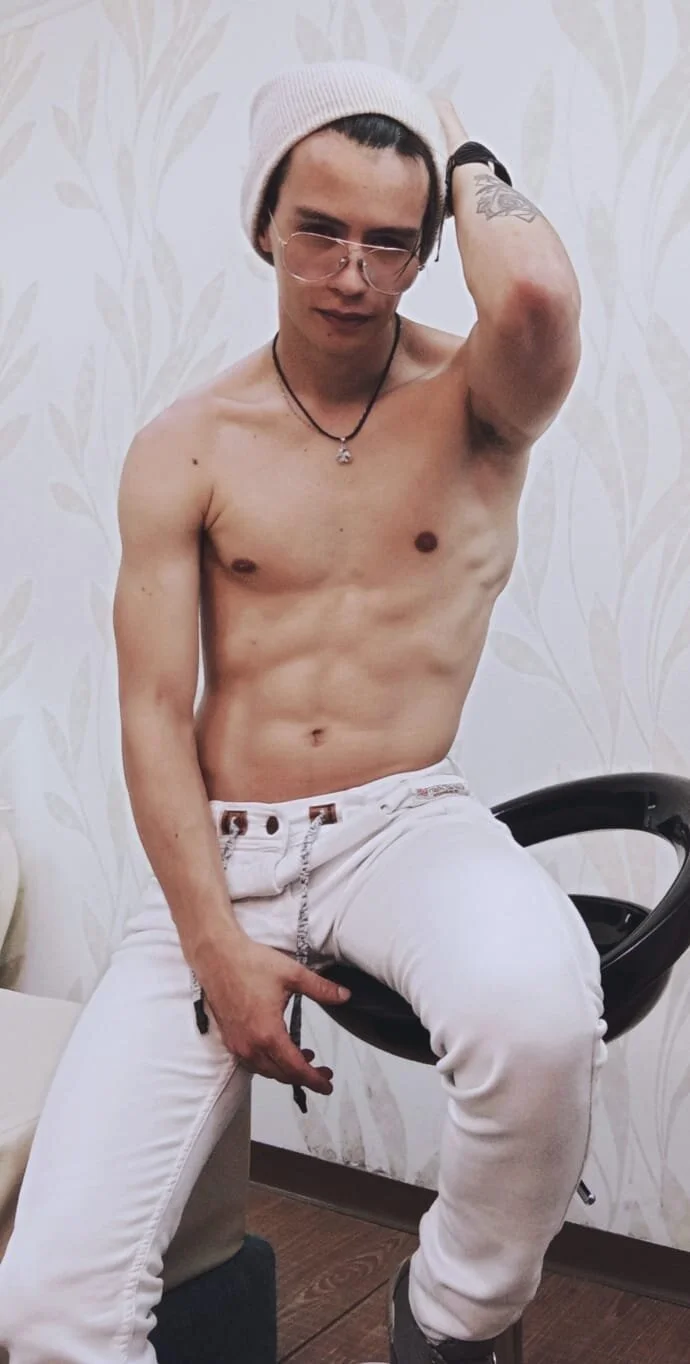 XXX Porn Photo of Nude Brandon_starkk 2