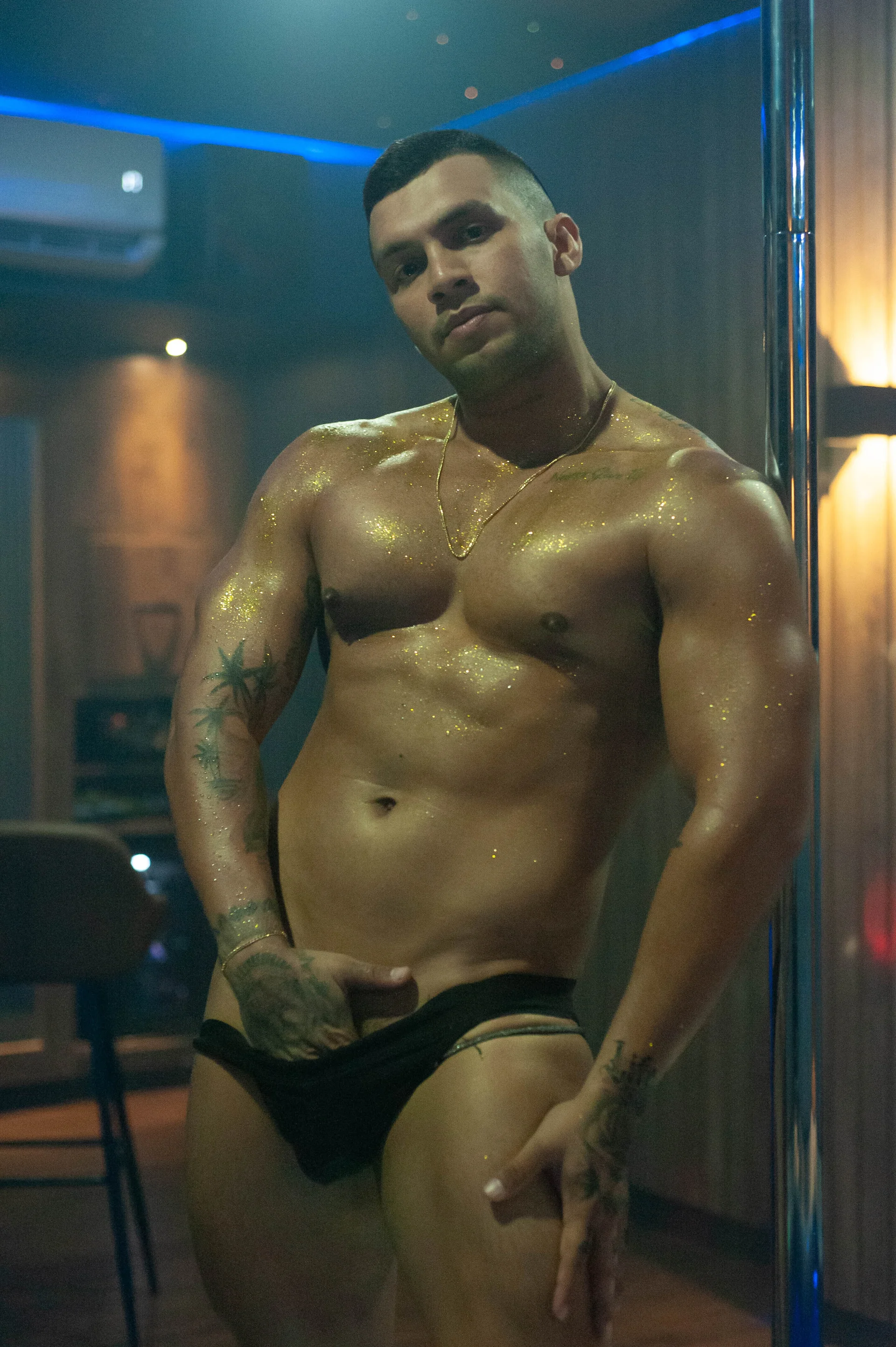 XXX Porn Photo of Nude frank_myles 3