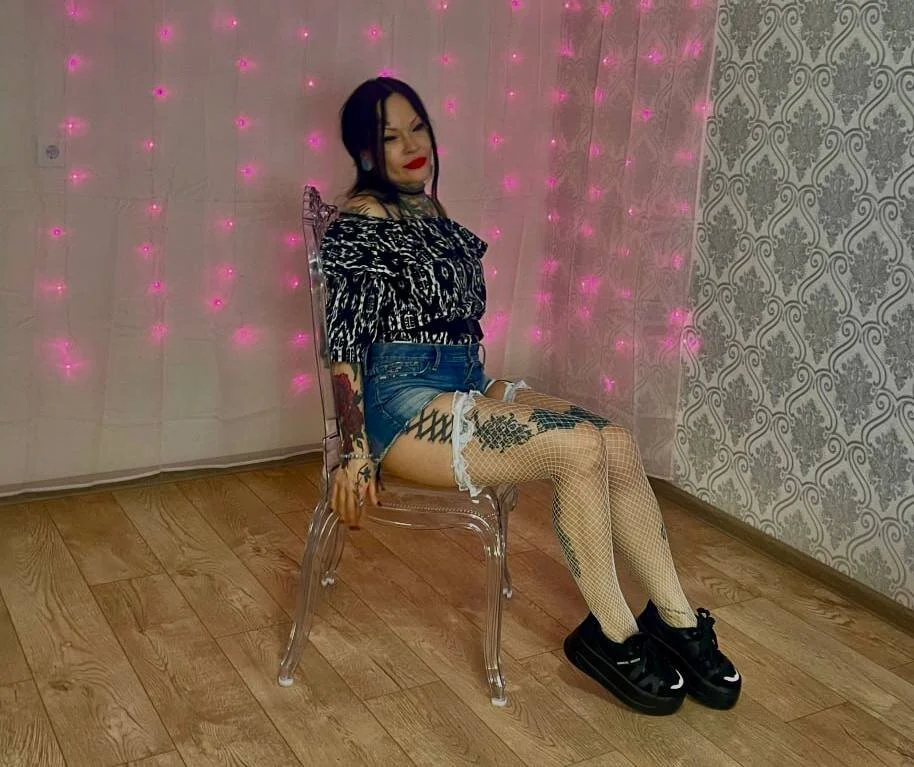 XXX Porn Photo of Nude Megan_Black_Moon 41