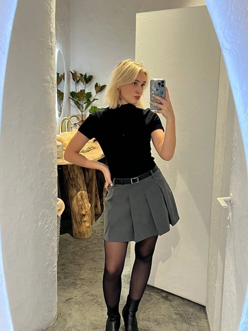 XXX Porn Photo of Nude Lolatatee 524