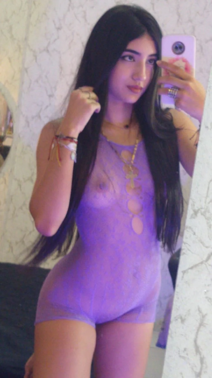 XXX Porn Photo of Nude VictoriaaBlair 1