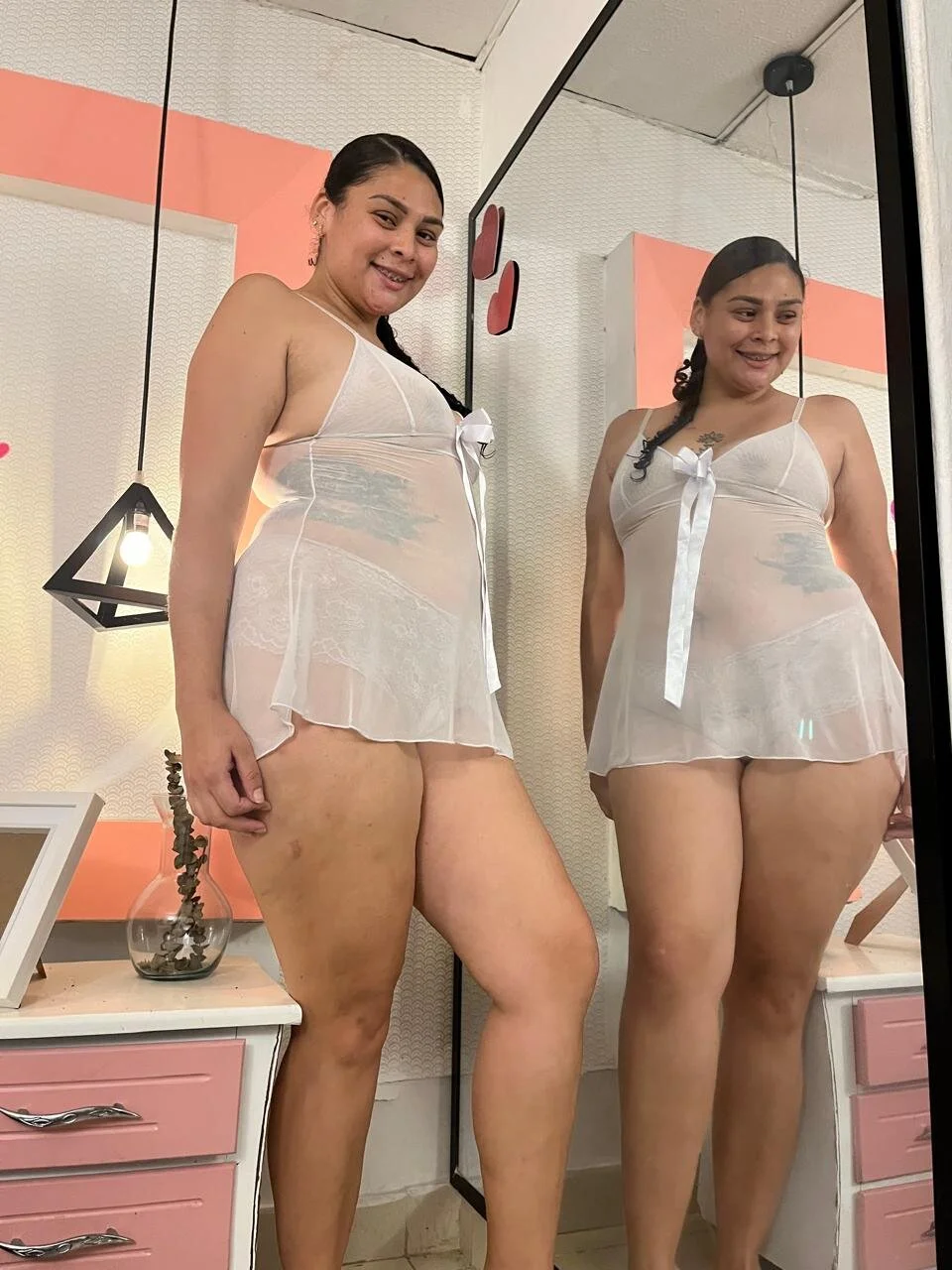 XXX Porn Photo of Nude AlanySuart 1