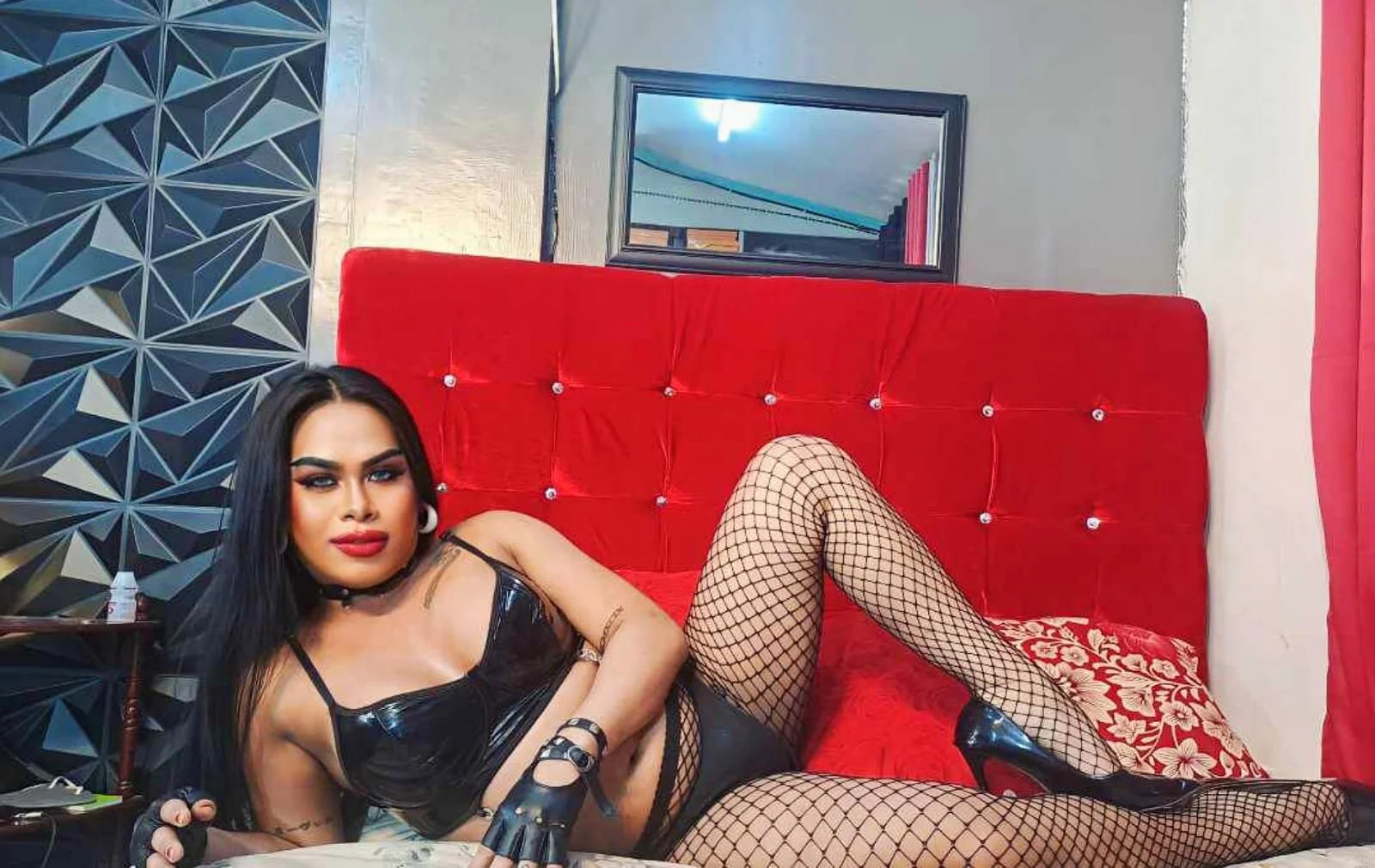 XXX Porn Photo of Nude HorseCockAlexats 2