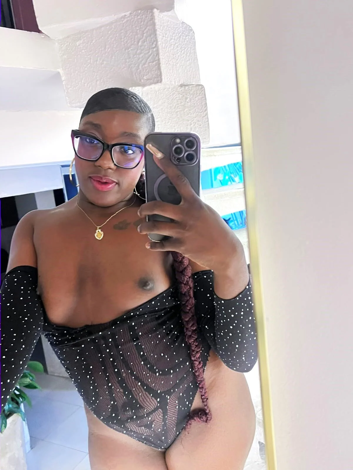 XXX Porn Photo of Nude nylaroyale_cr 137