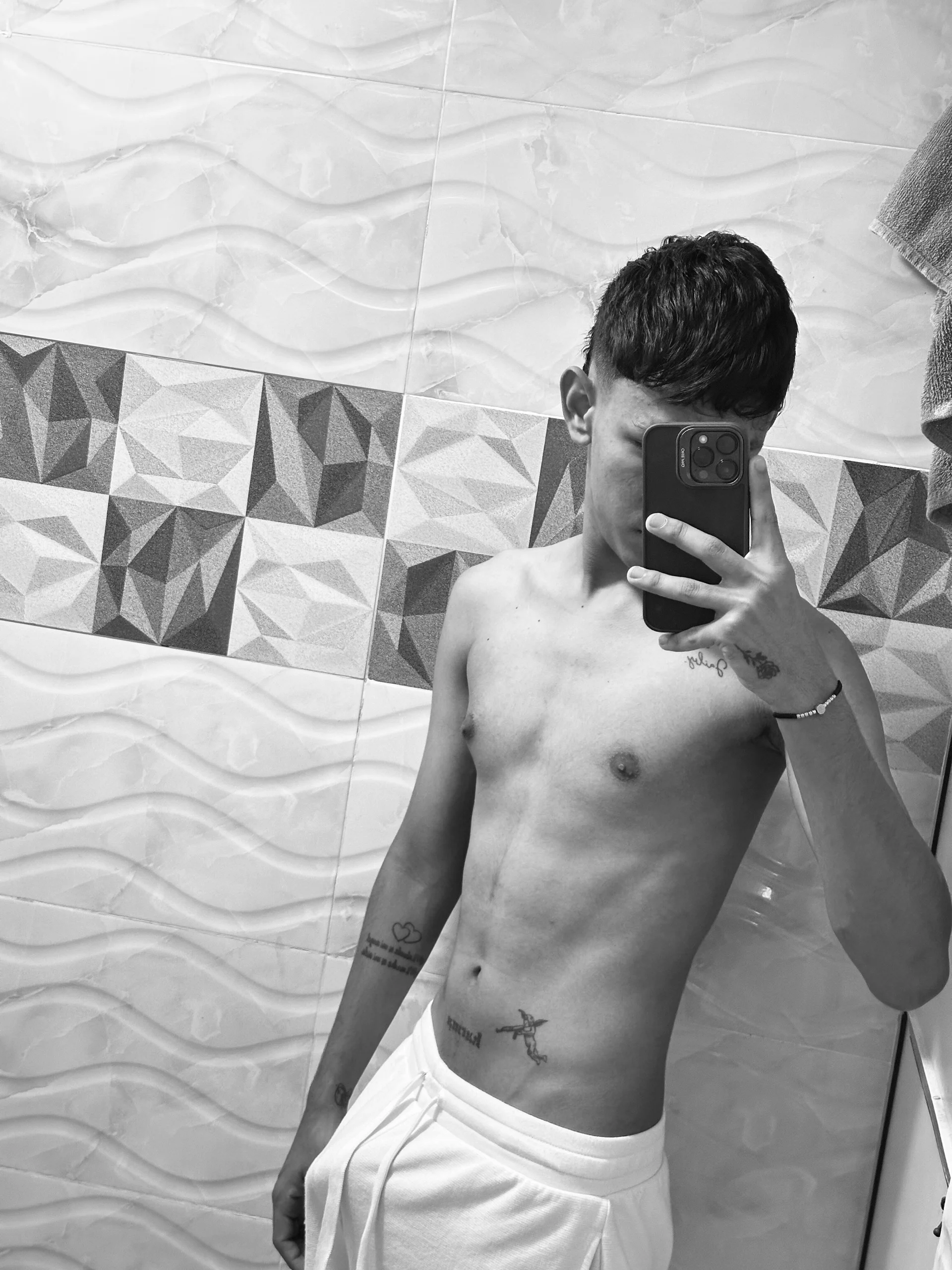 XXX Porn Photo of Nude DeadlyPride0 2
