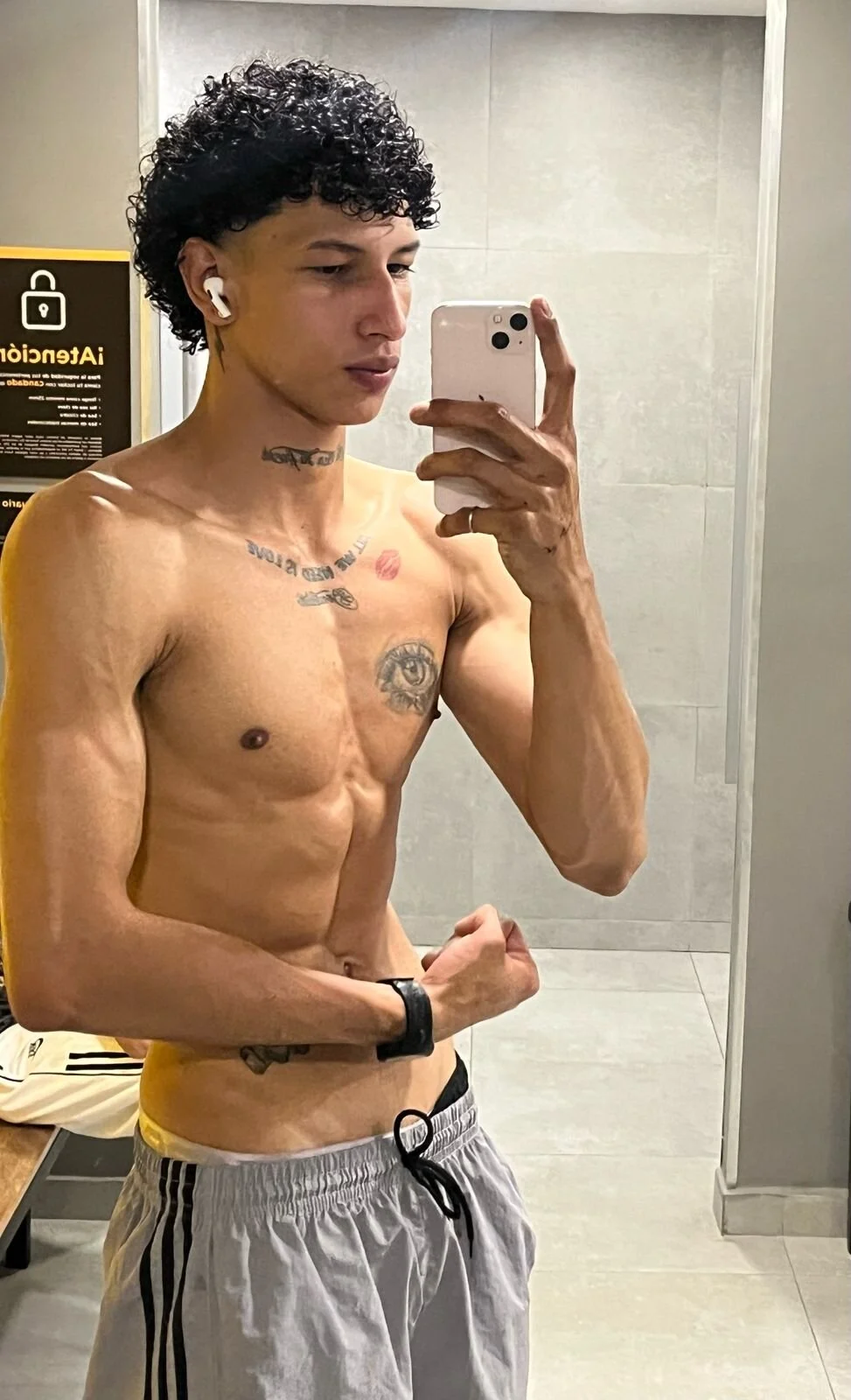 XXX Porn Photo of Nude mike_casseano 2