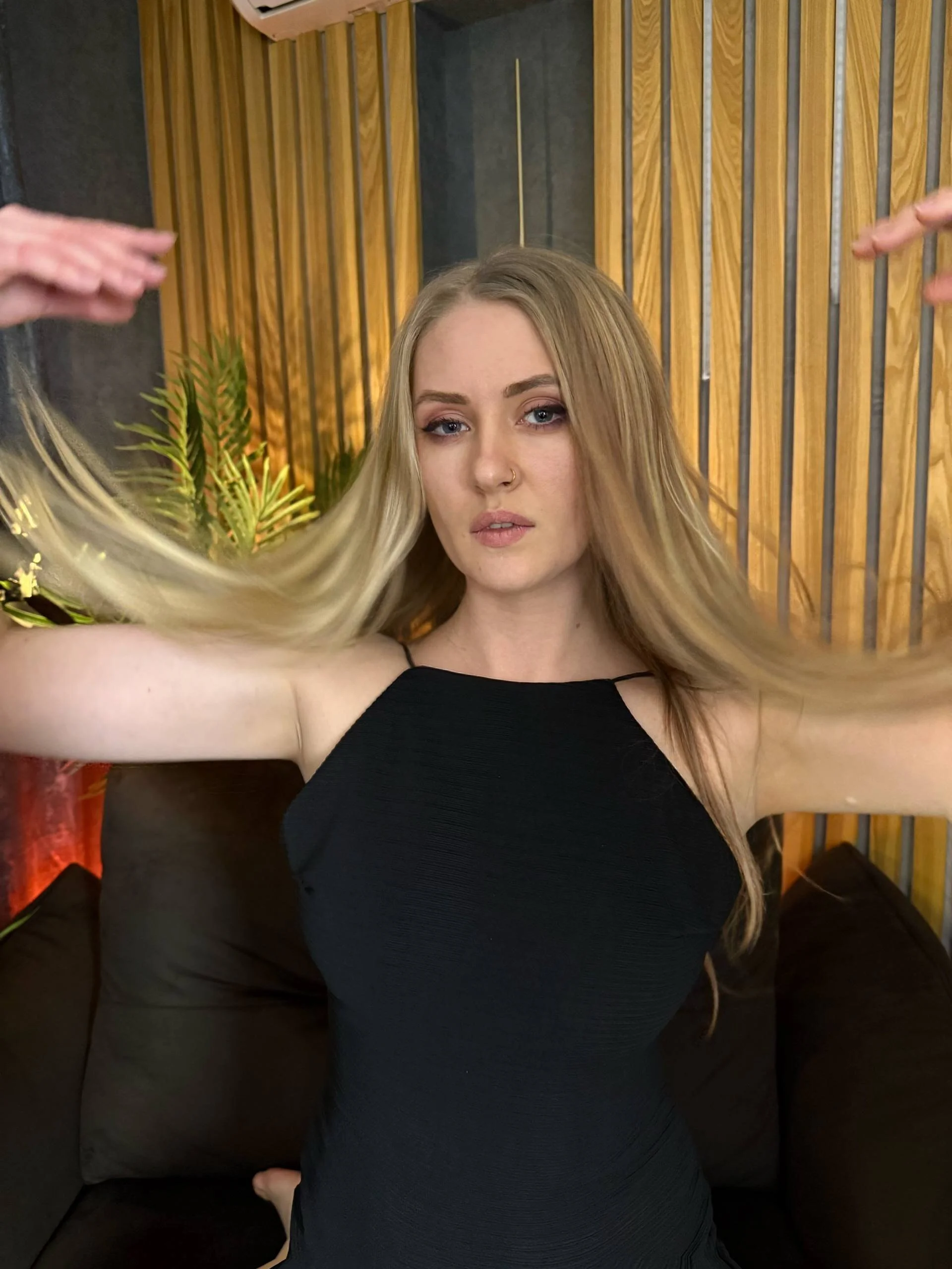 XXX Porn Photo of Nude DramaQuenns 10