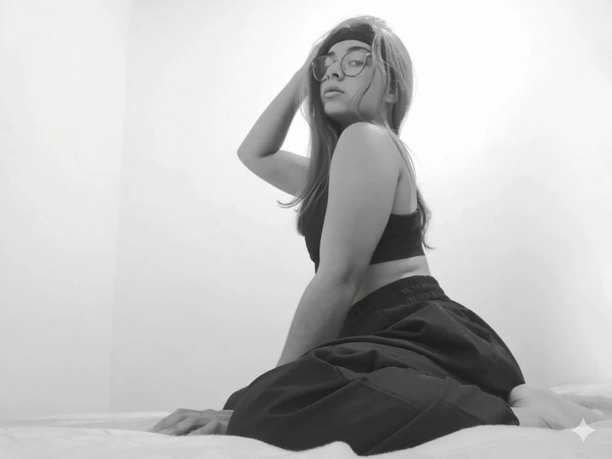 XXX Porn Photo of Nude Loren_Loly 1