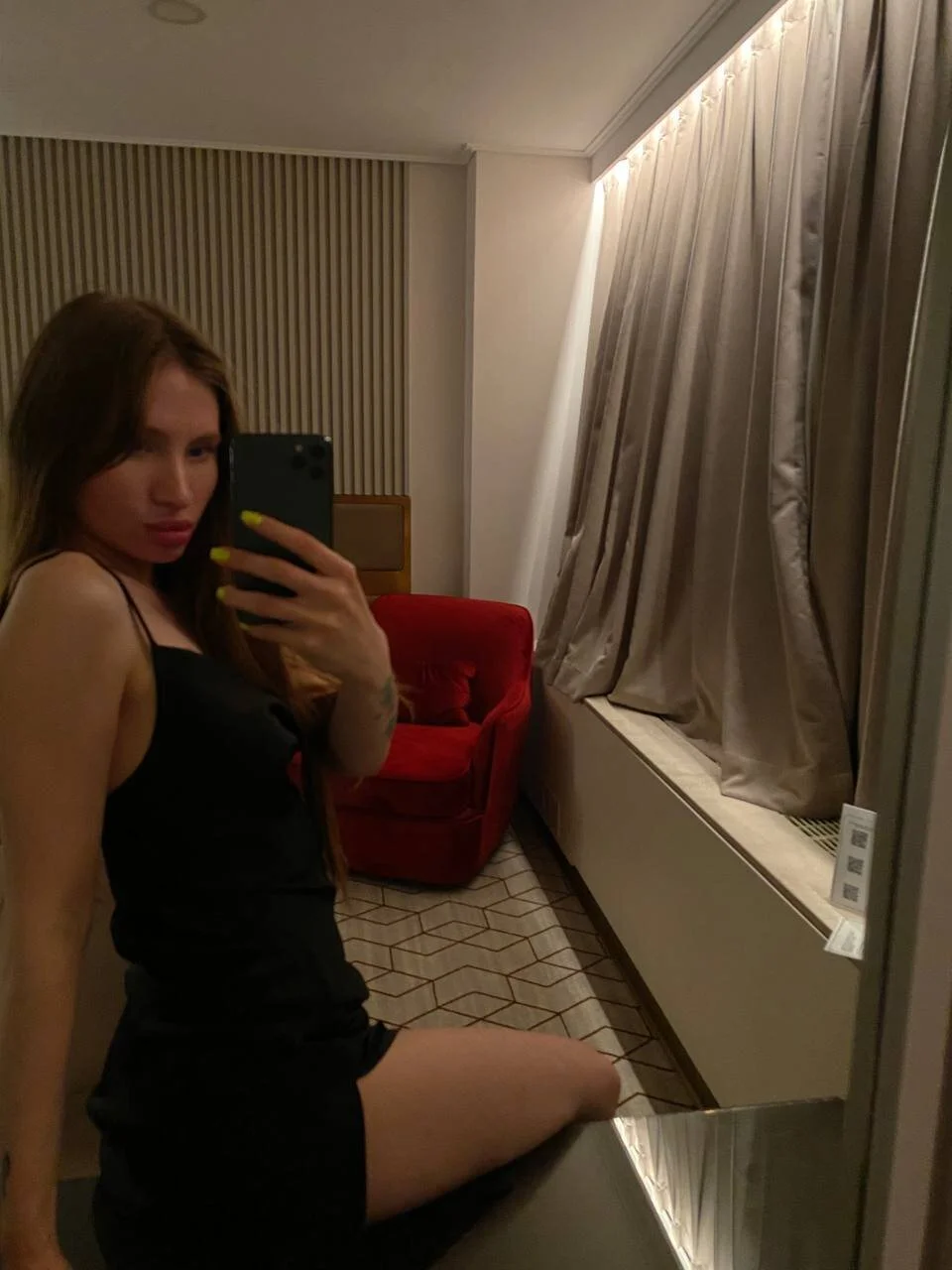 XXX Porn Photo of Nude Laura_pinky 6