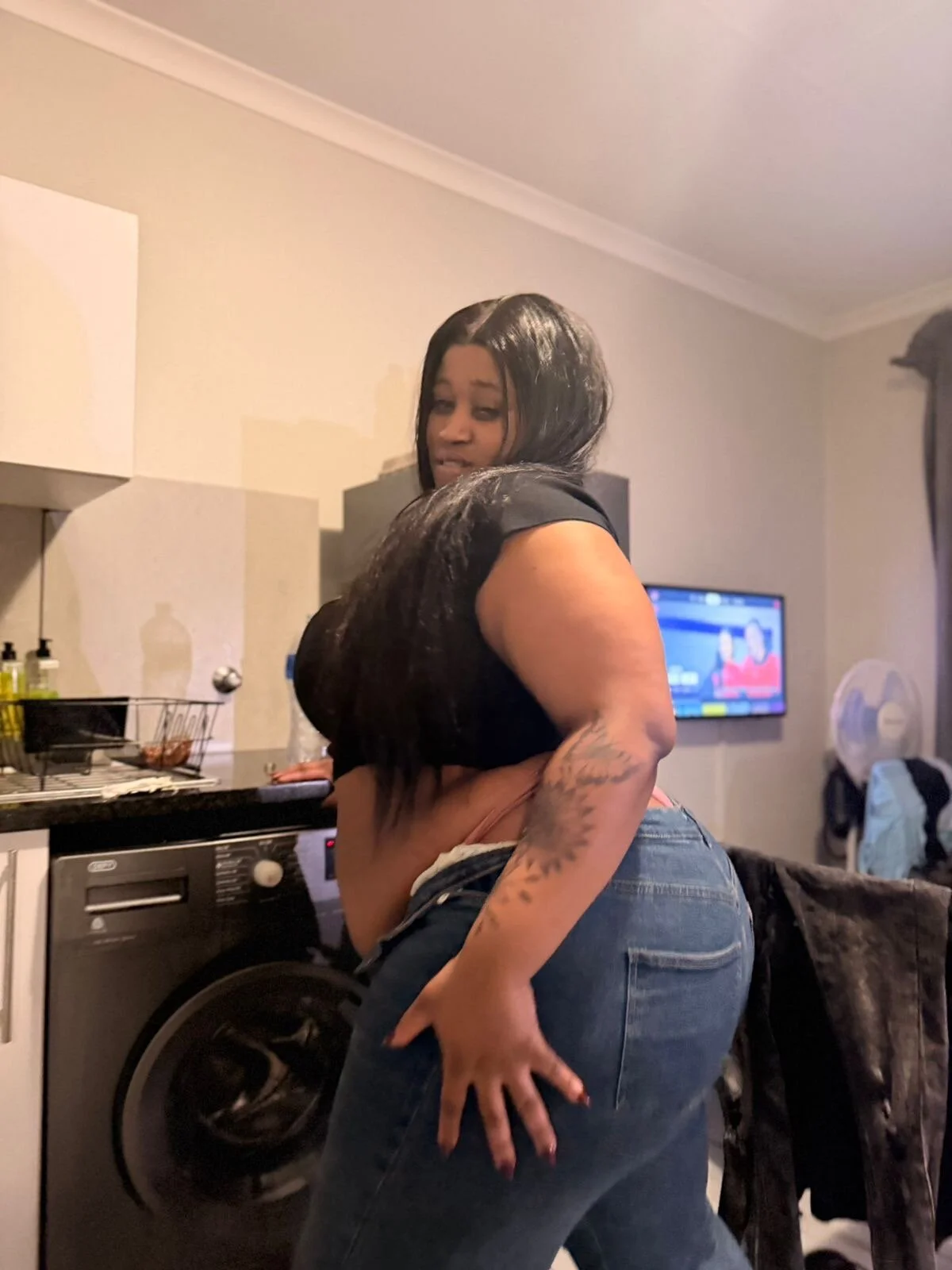 XXX Porn Photo of Nude CURVYBUBBLEZ 6