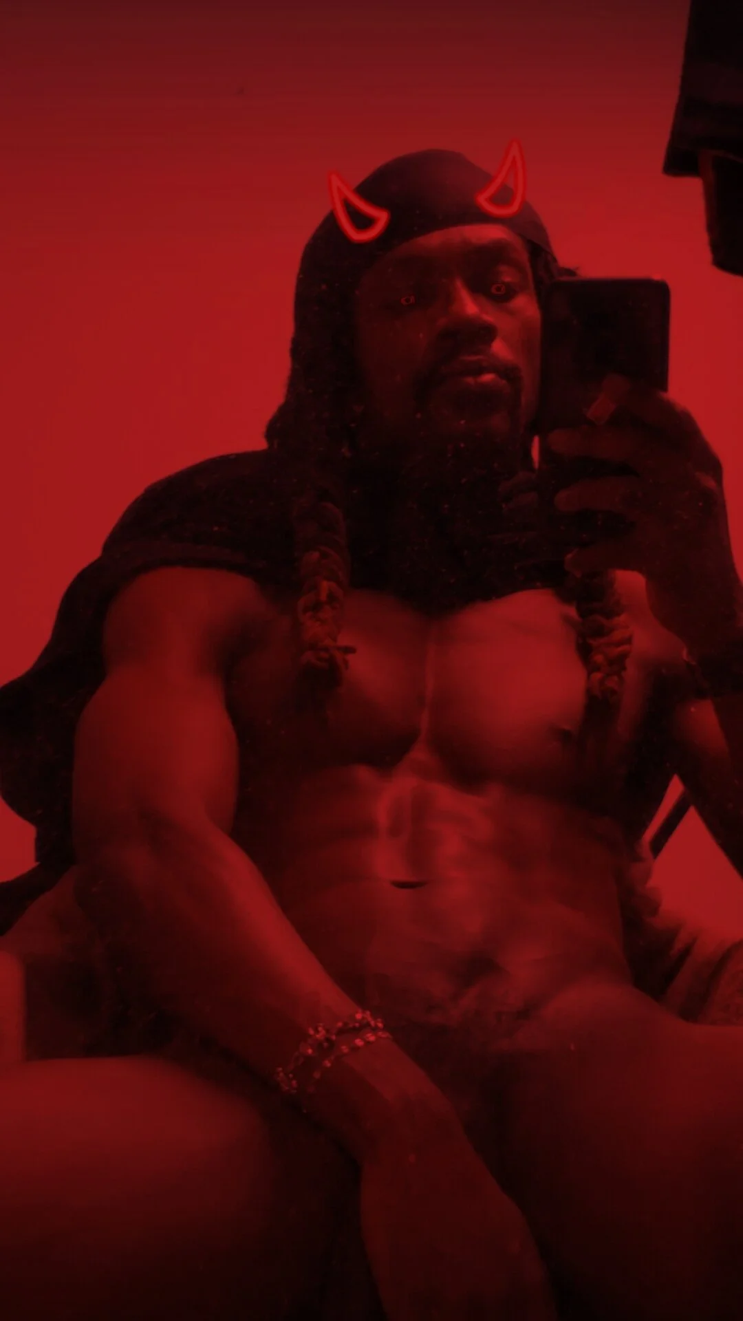 XXX Porn Photo of Nude diablomedallo 2