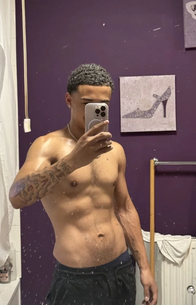 XXX Porn Photo of Nude l-laross 4
