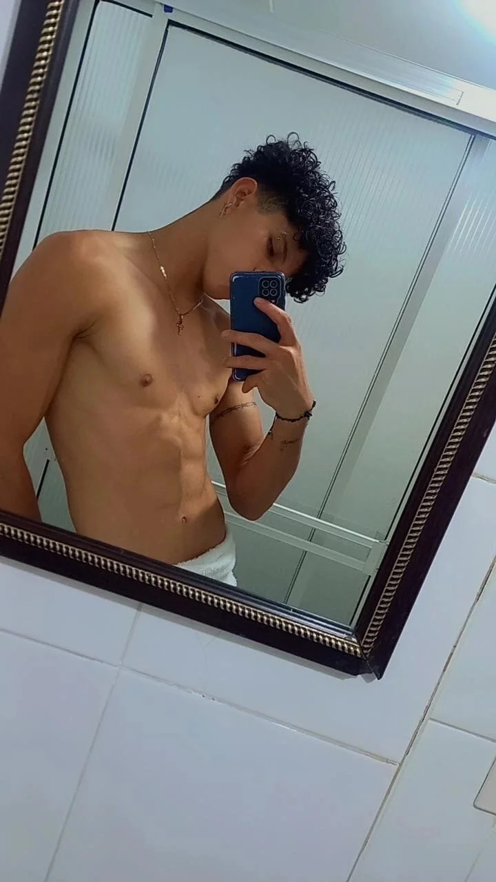 XXX Porn Photo of Nude KamiSuarez 35