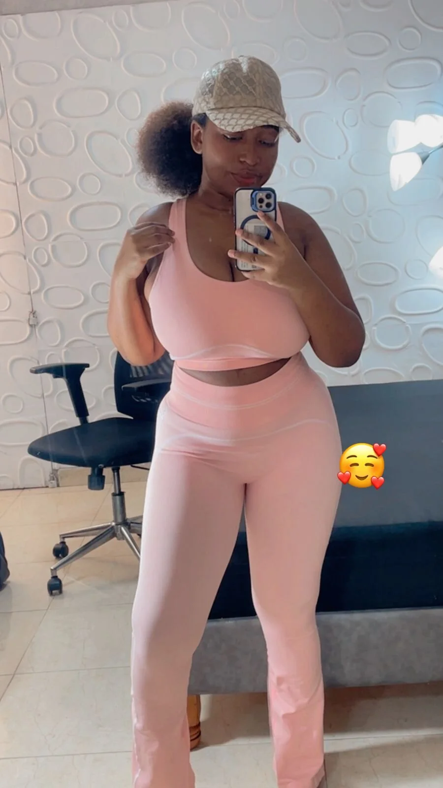 XXX Porn Photo of Nude Genesisraydenx 8