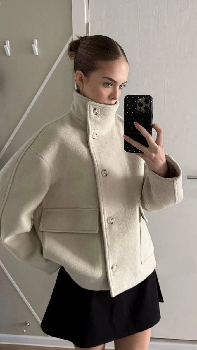 XXX Porn Photo of Nude ElviaHoeffner 1