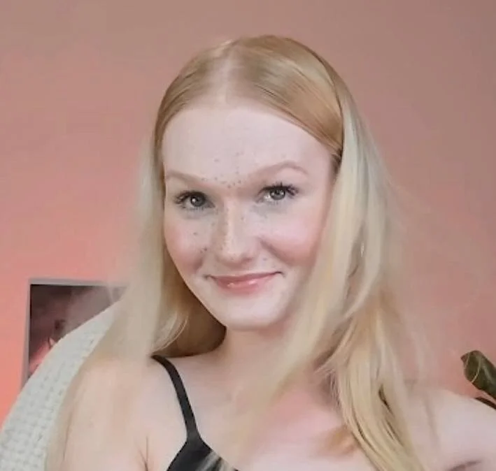 XXX Porn Photo of Nude krstn_ 1