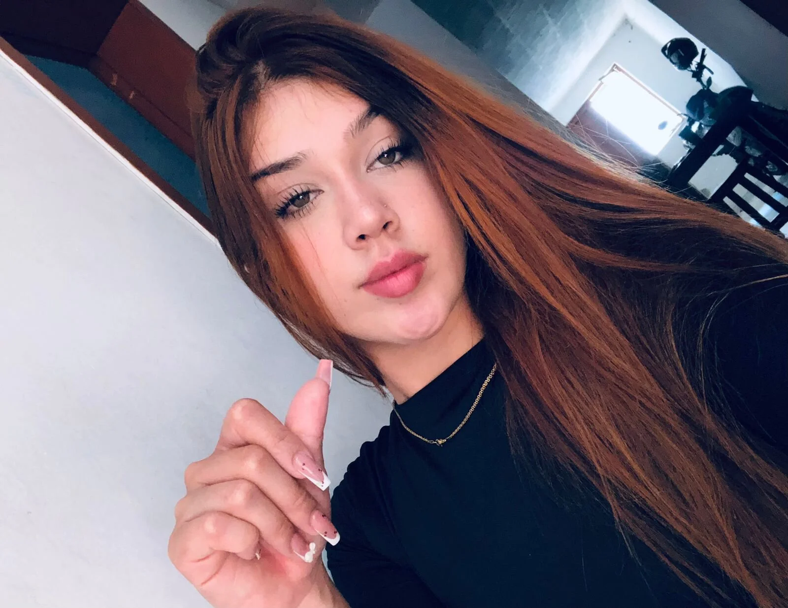 XXX Porn Photo of Nude EmaAdamss1 15