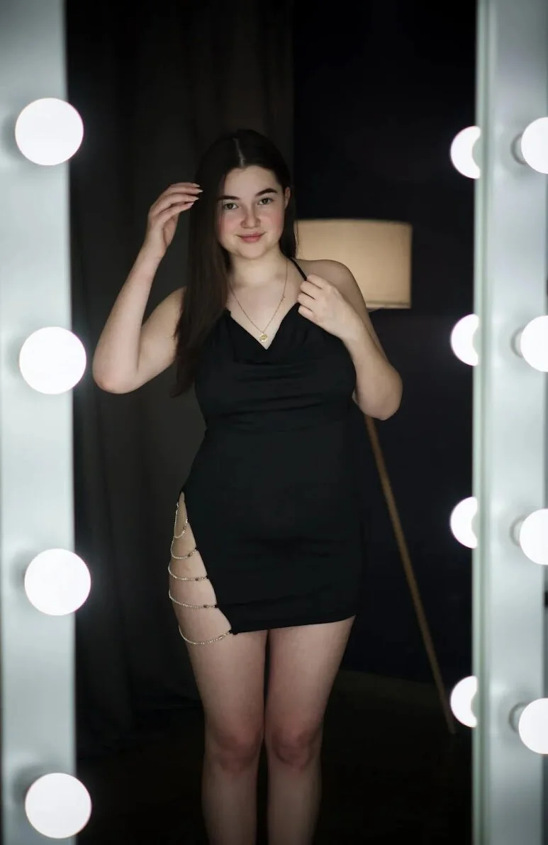 XXX Porn Photo of Nude CathrynDail 10
