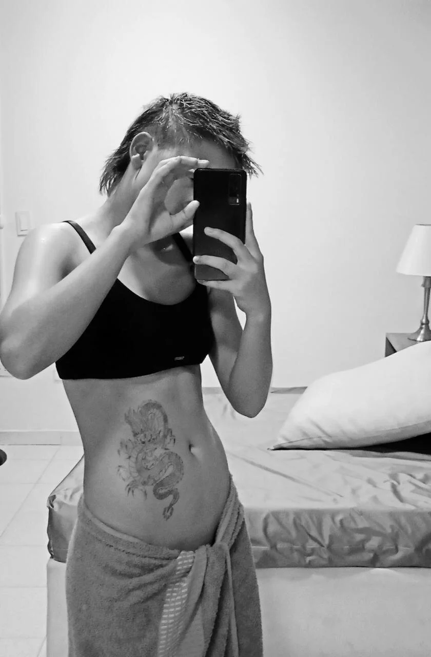 XXX Porn Photo of Nude vane_grey 1