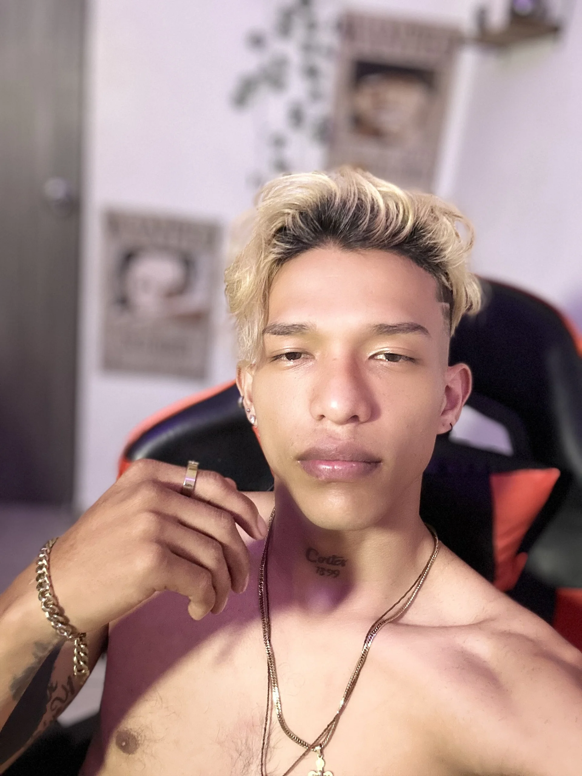 XXX Porn Photo of Nude TommyGun_22 10