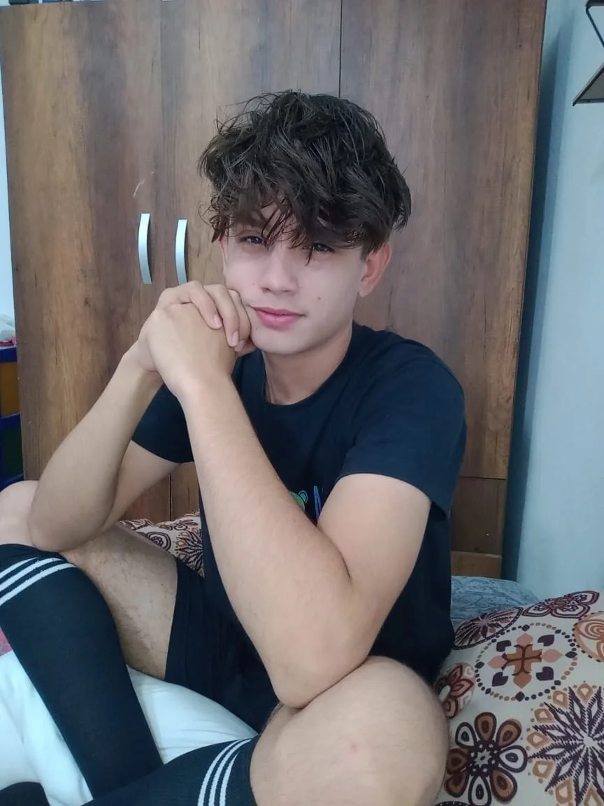 XXX Porn Photo of Nude andyboy- 4