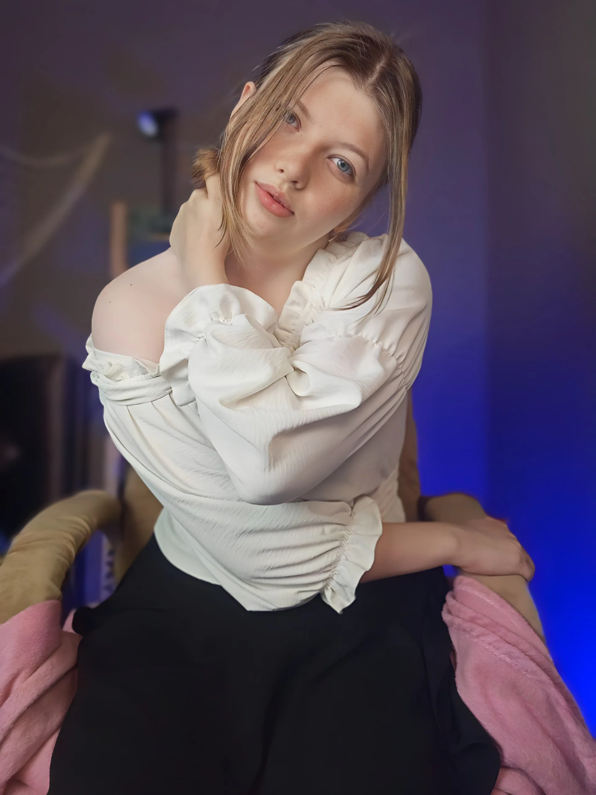 XXX Porn Photo of Nude Vivian_cutie 6
