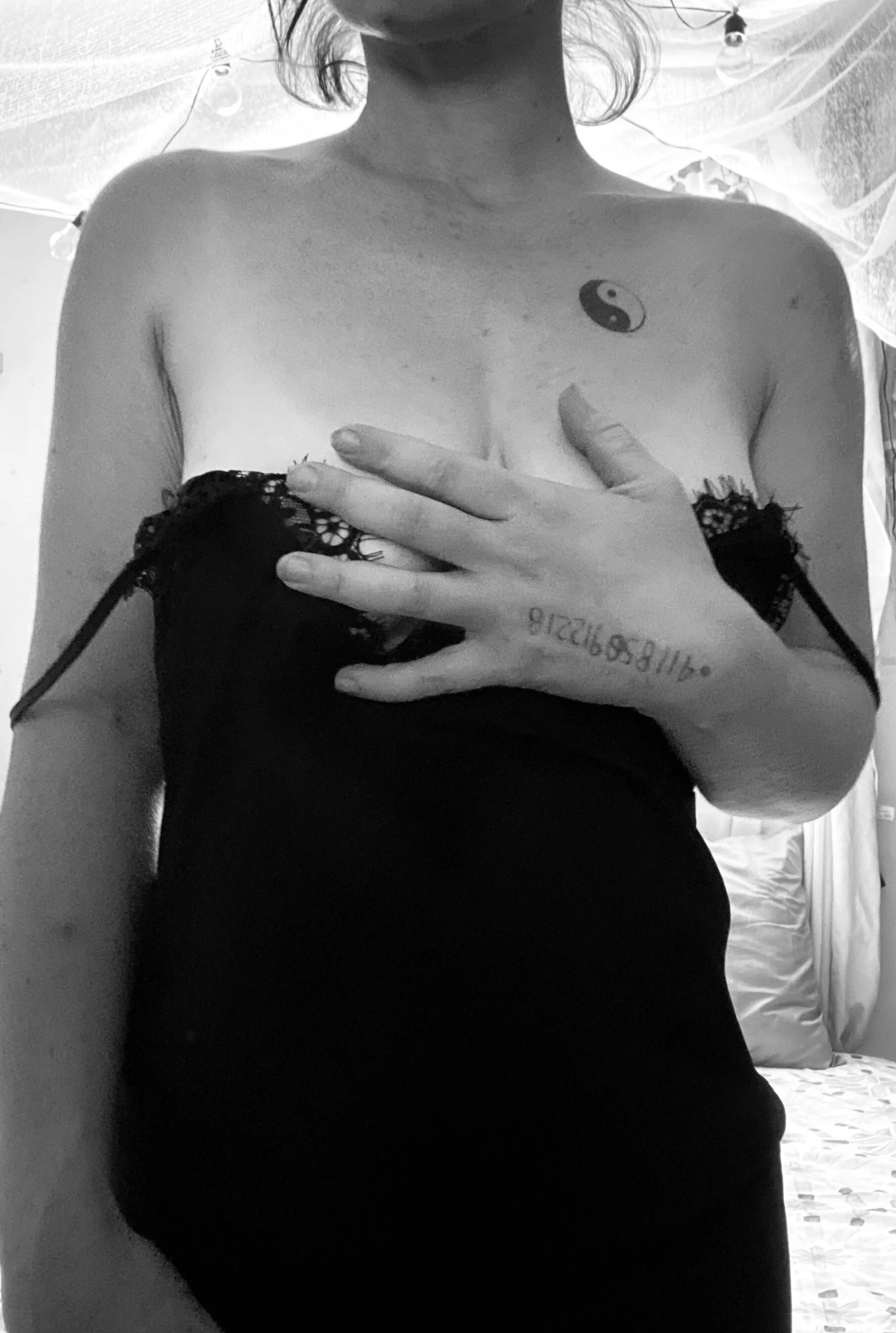 XXX Porn Photo of Nude aussiemilf94 21