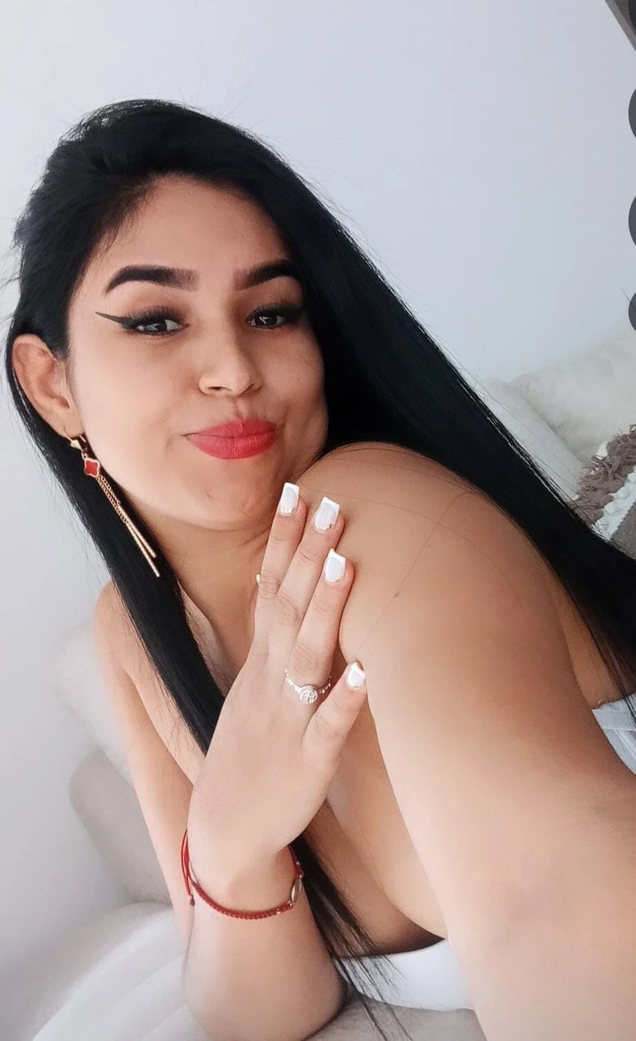 XXX Porn Photo of Nude cloe_eevans 1