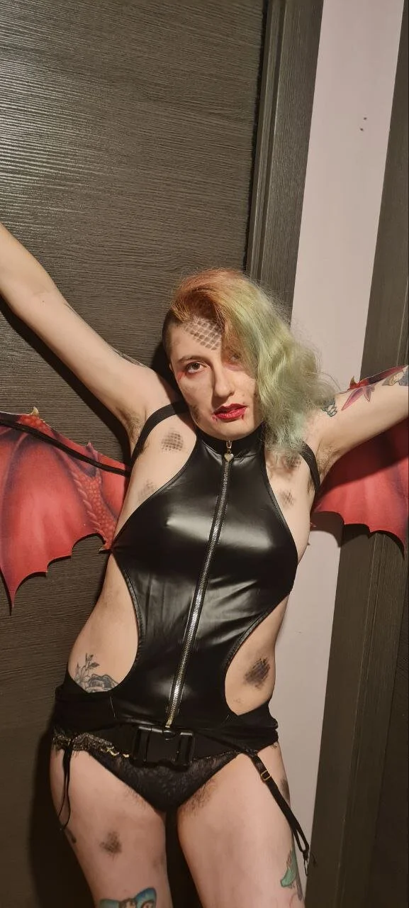 XXX Porn Photo of Nude Morgana_Fenris 6