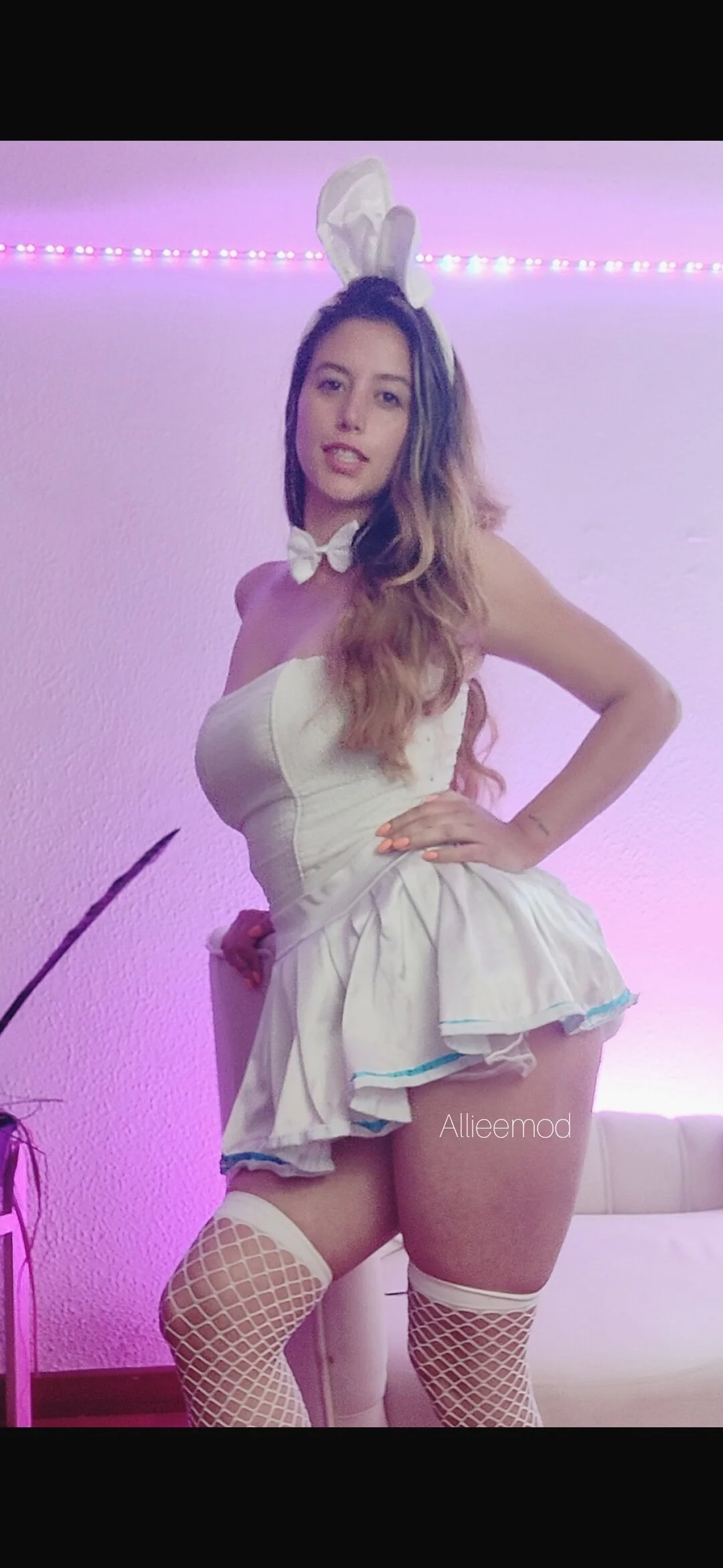XXX Porn Photo of Nude alliee_mod 12