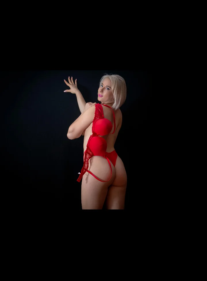 DelyaMonroe