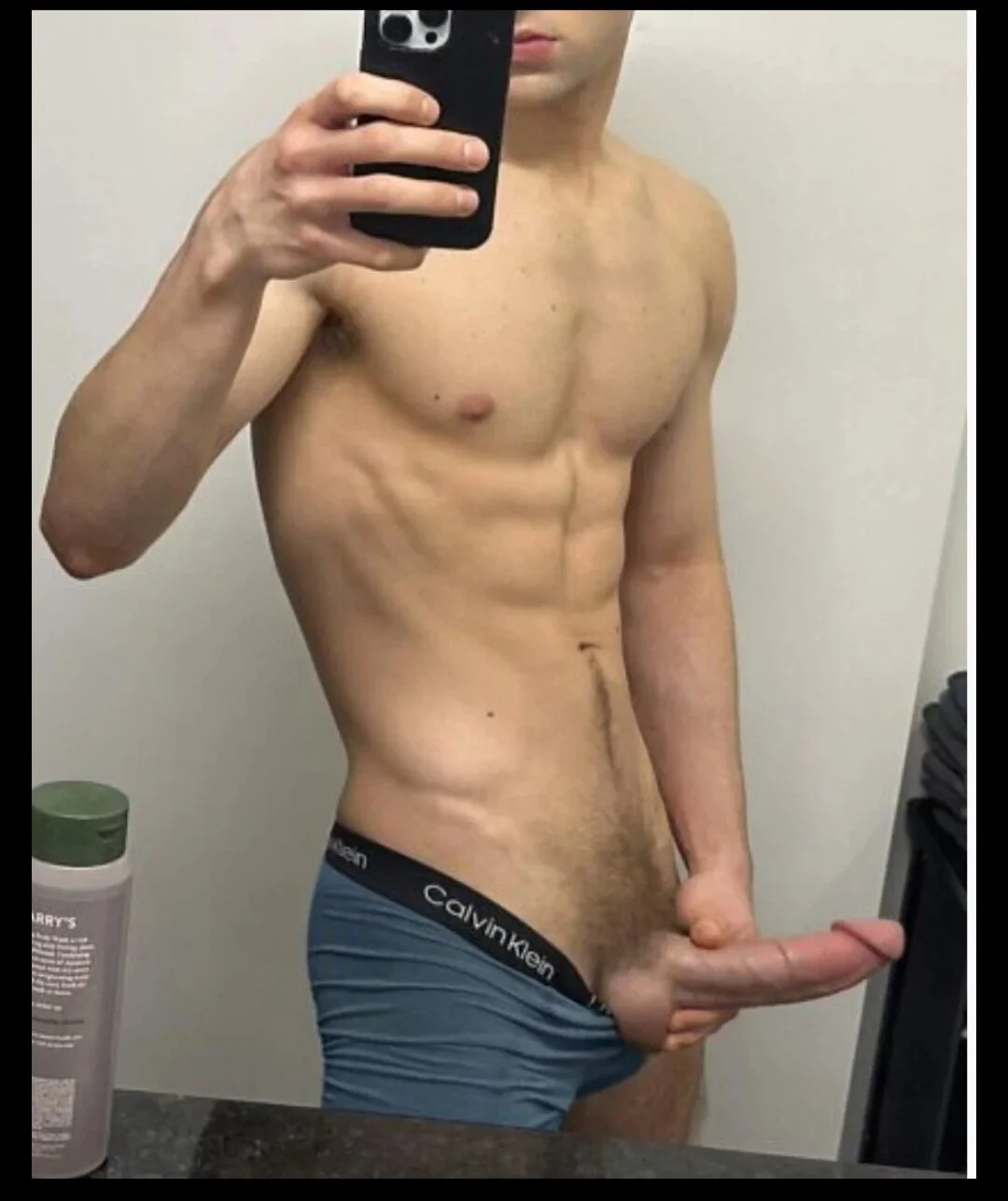XXX Porn Photo of Nude CrestedNotch 8