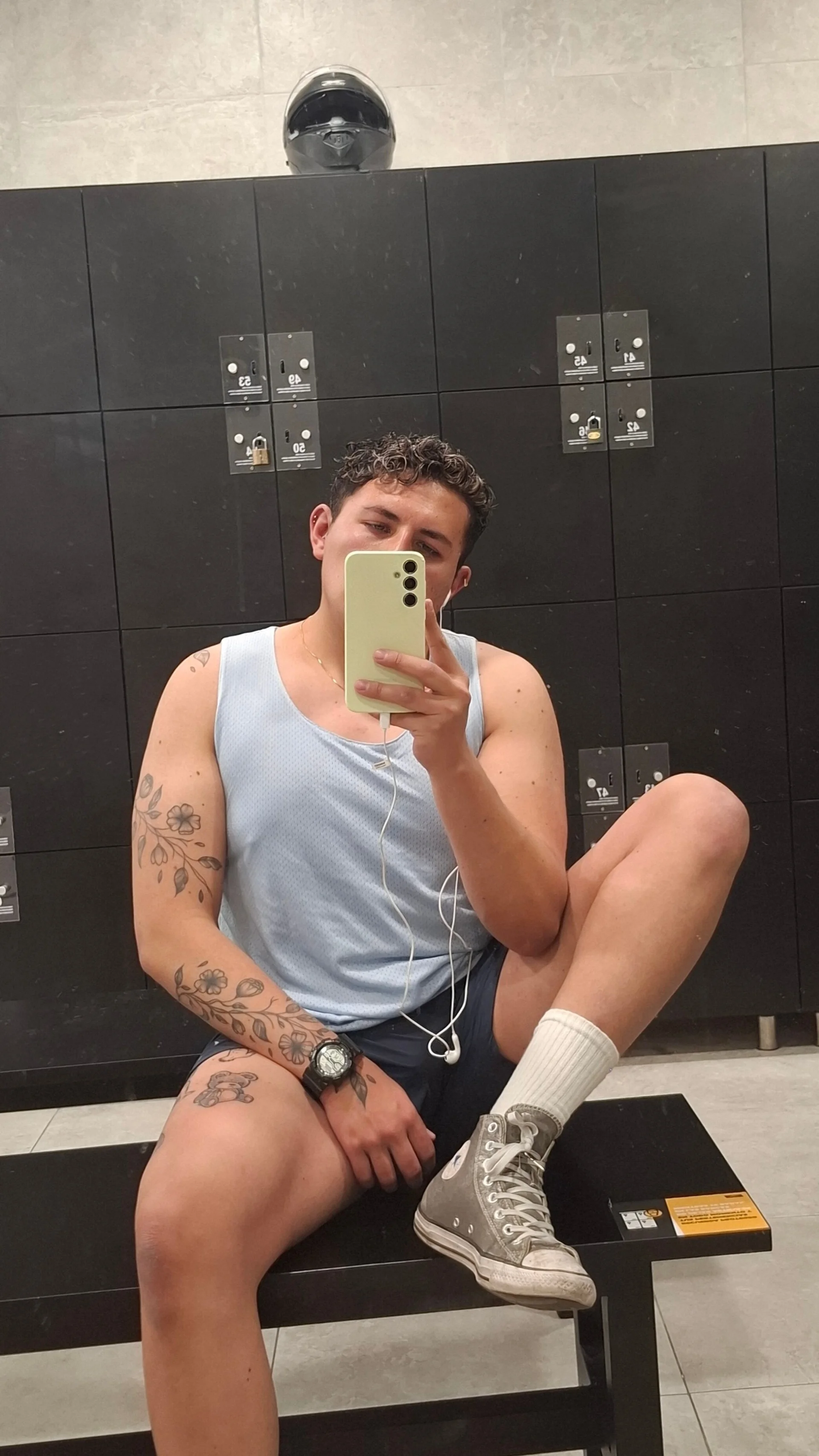 XXX Porn Photo of Nude Leo_est 5