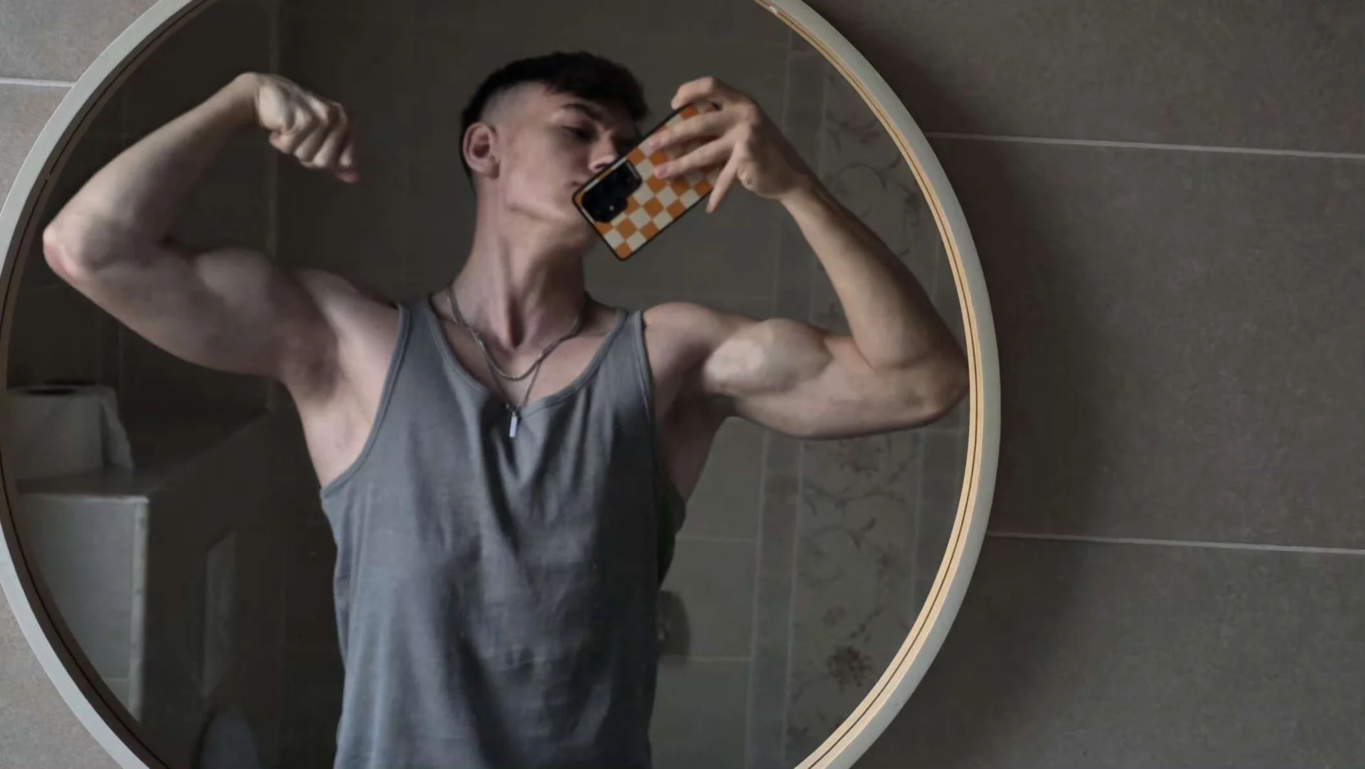 XXX Porn Photo of Nude BradyFlint 1