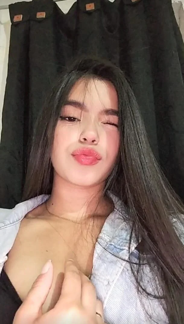 XXX Porn Photo of Nude LunaMoore_Pink 1