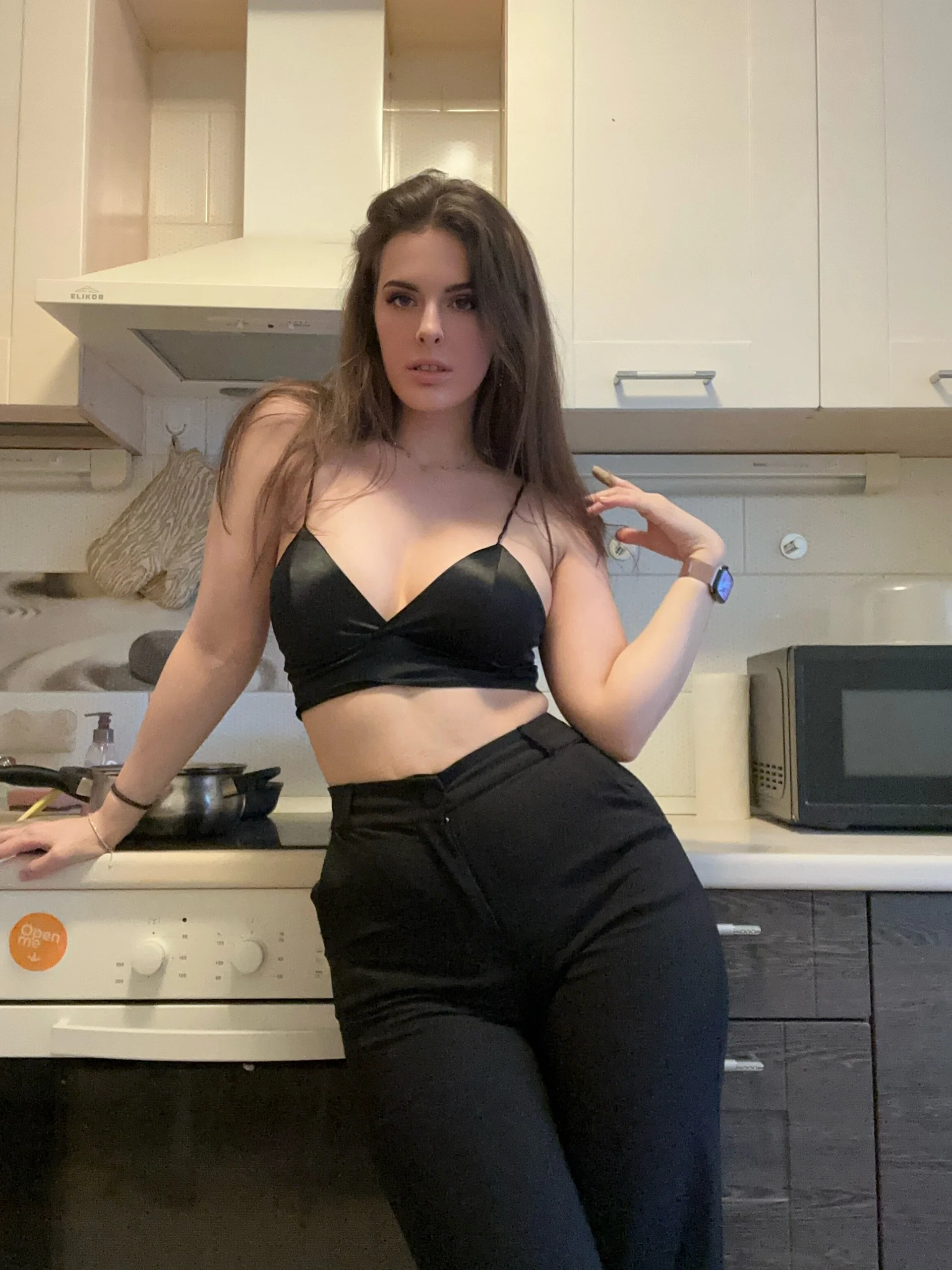 XXX Porn Photo of Nude Roni_Tailed 145