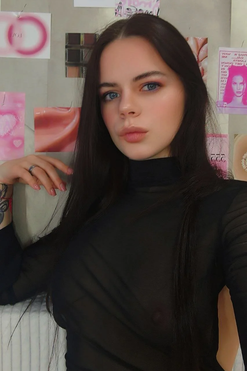 XXX Porn Photo of Nude Alanna_Pow 133