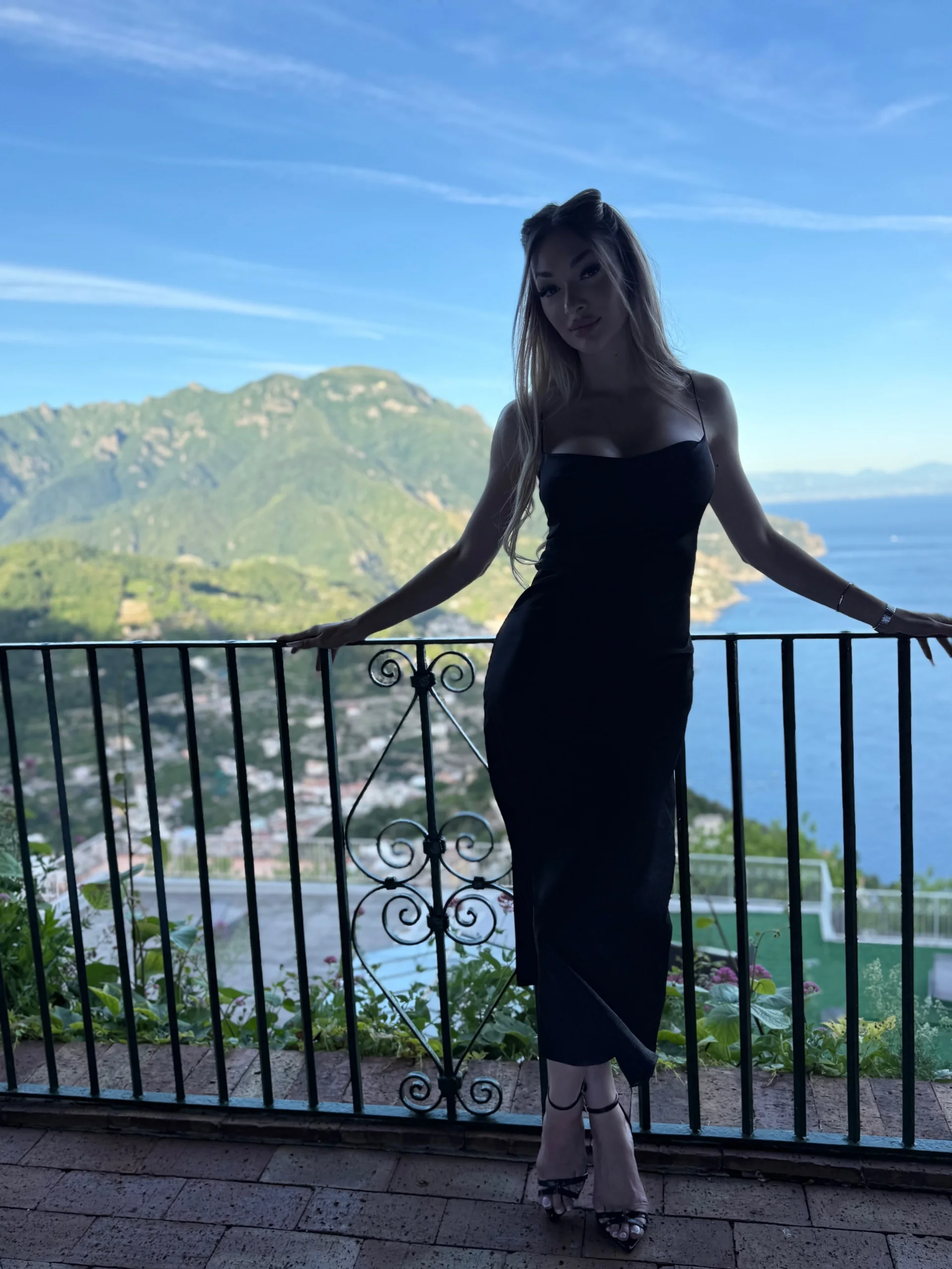 XXX Porn Photo of Nude Unblushing 11