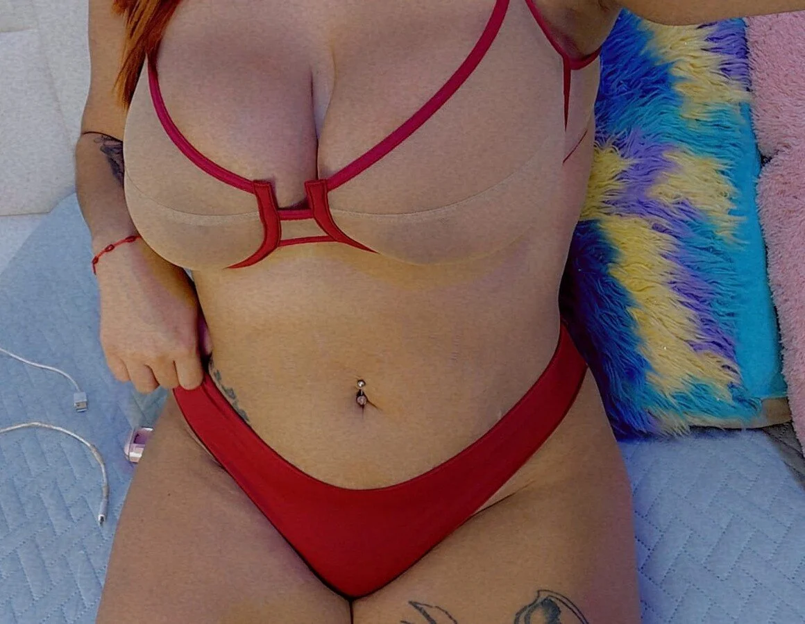 XXX Porn Photo of Nude hillary_uckerman_ 84