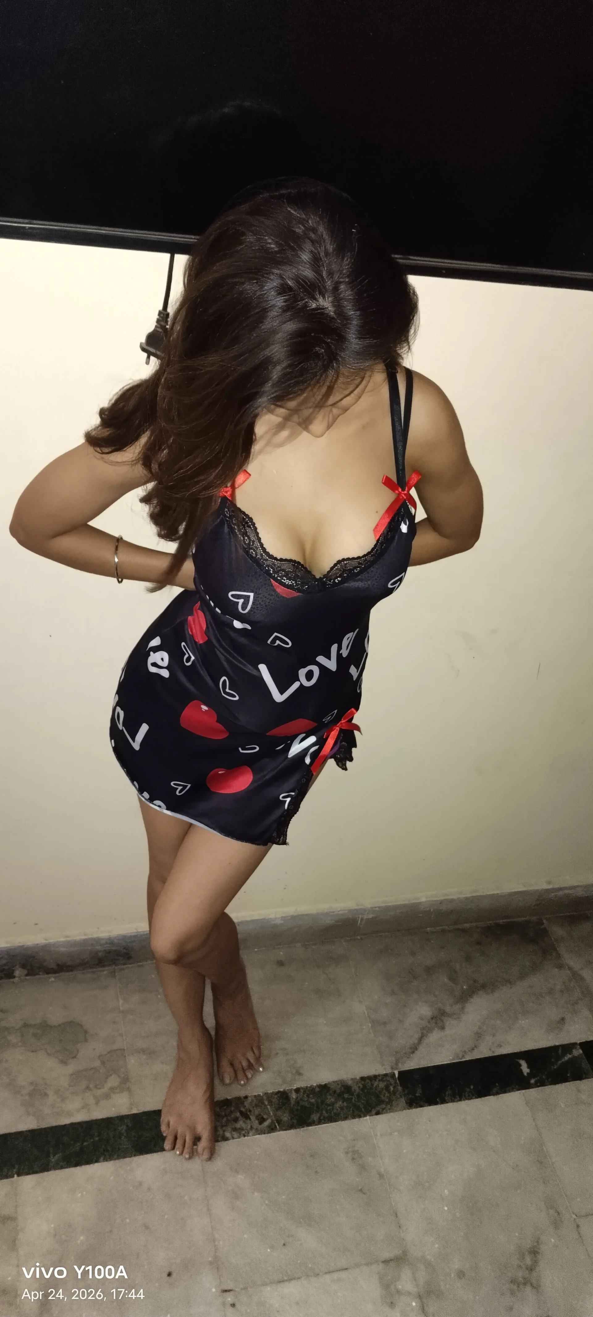XXX Porn Photo of Nude lovelyrosewifey 6