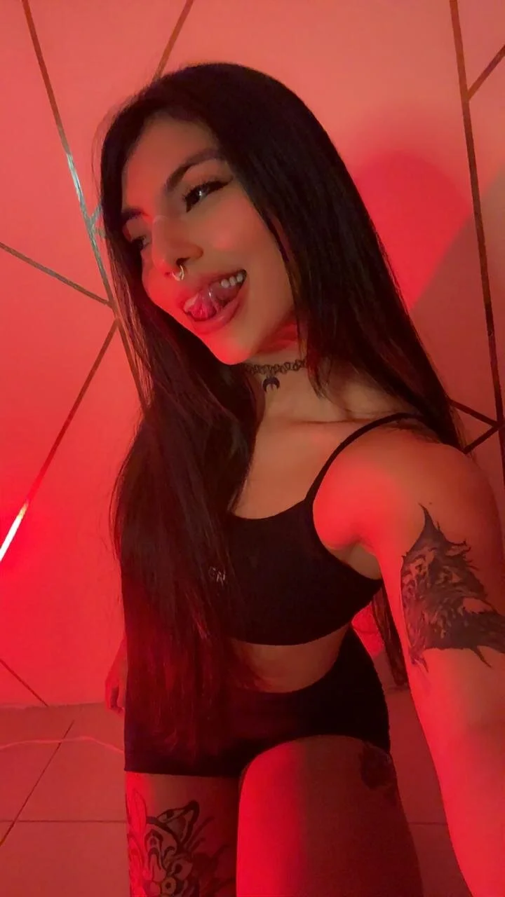 XXX Porn Photo of Nude Hollyxx_ 7