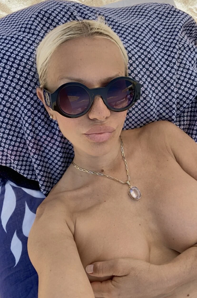 XXX Porn Photo of Nude DeborahXPorn 6