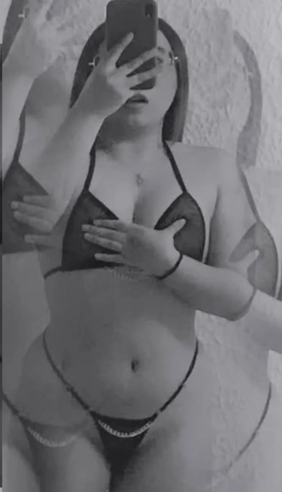 XXX Porn Photo of Nude kim_santana_ 2