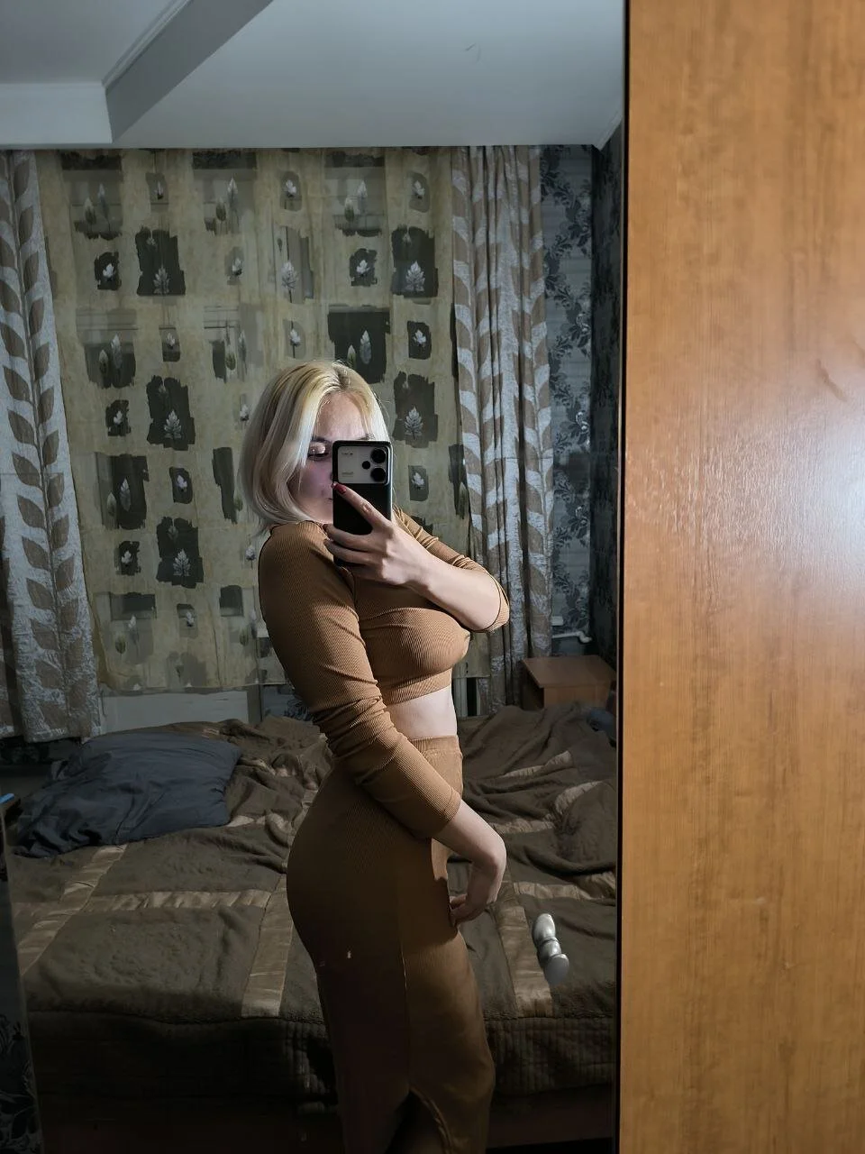 XXX Porn Photo of Nude VelvetVoltage 4