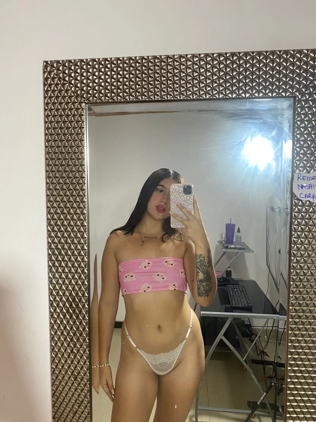 XXX Porn Photo of Nude Pinkg_Fox10 3