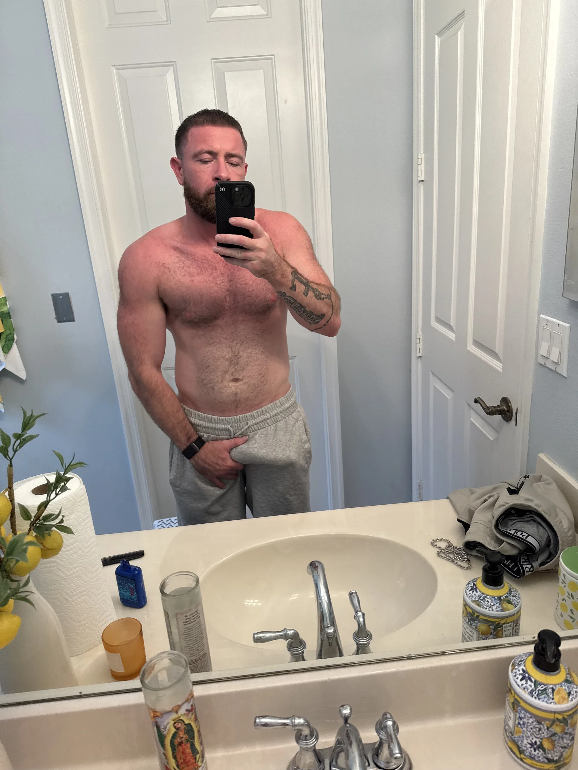 XXX Porn Photo of Nude biggdickbandit92 1