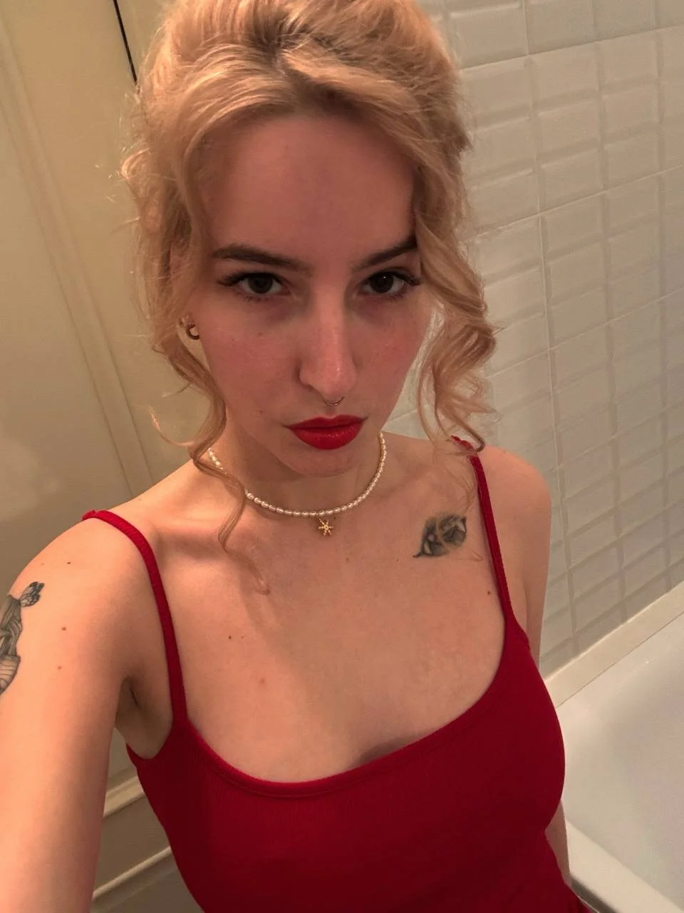 XXX Porn Photo of Nude Fire_moth 105